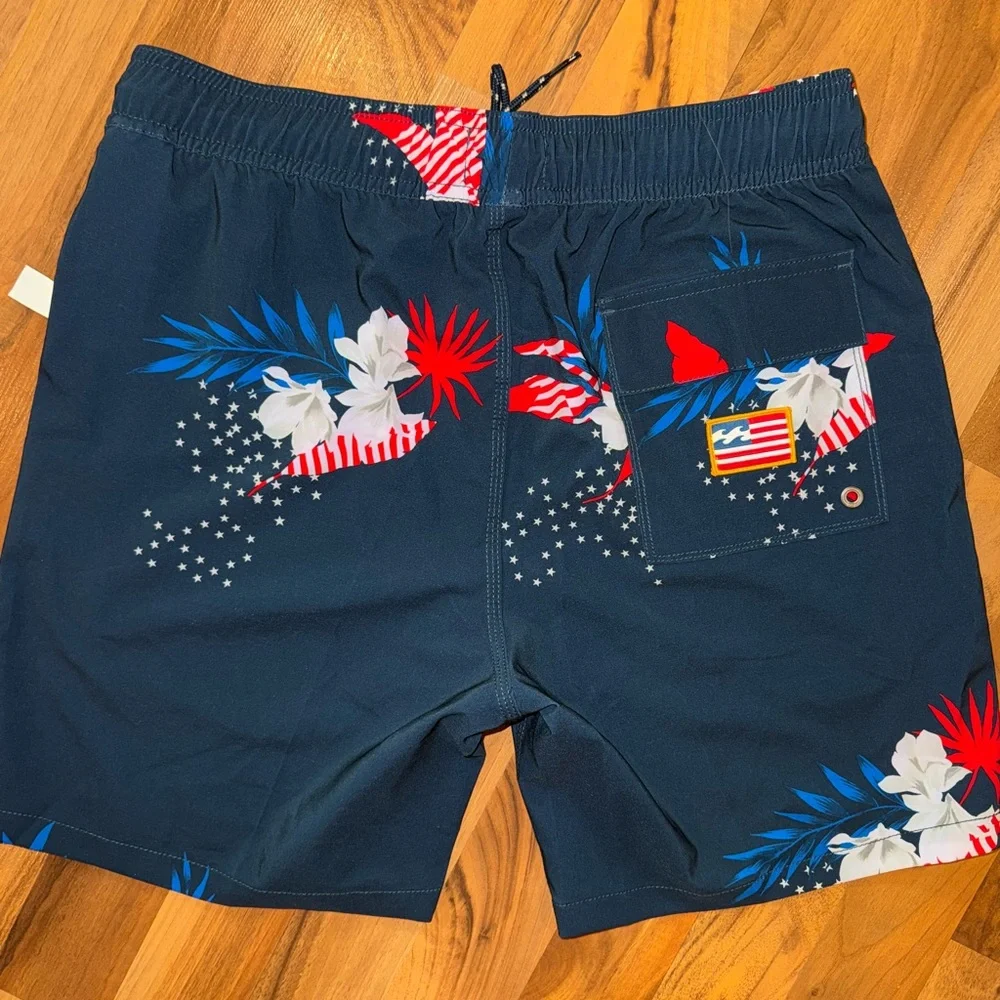 Billabong‎ size small shorts swim, elastic waist America USA, flag bathing suit